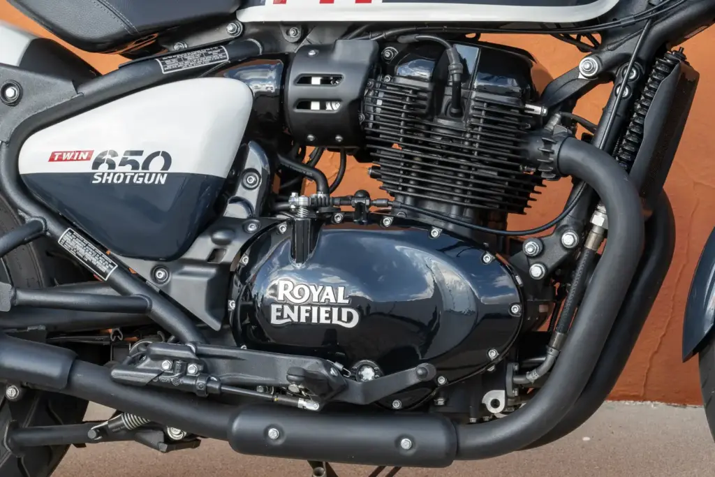 Royal Enfield Shotgun 650 with 648cc Engine and Bold Design: Bumper Offer for Early Bookings 3 Royal Enfield Shotgun 650 Engine