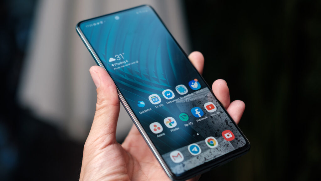 Lava Bold 5G Launches in India with 350MP Camera and 180W Fast Charging 2 AMOLED display