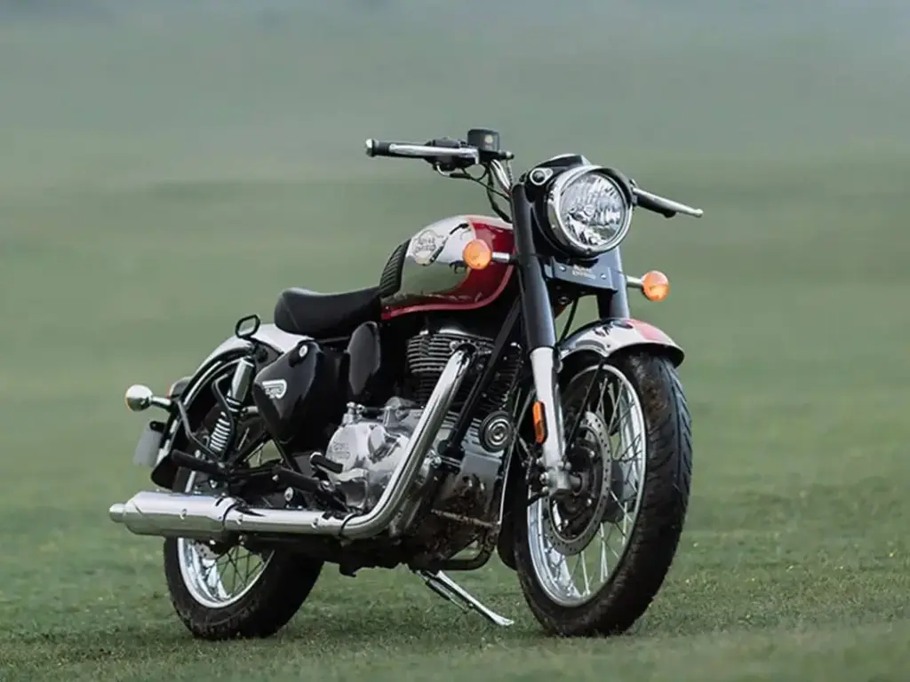 2025 Royal Enfield Classic 350 Arrives in a Bold New Look – Dhamaka Offer for Budget Bike Buyers! 3 2025 Royal Enfield Classic 350 Dhamaka Offer