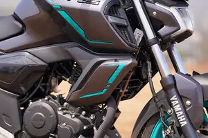 New Yamaha FZ-S Hybrid Look